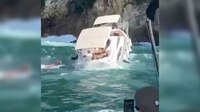 VIDEO: Captan cómo se hunde un yate tras encallar en La Quebrada, Acapulco