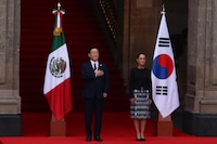 VIDEO: ¿Cómo recibió Sheinbaum al presidene de Corea del Sur en Palacio Nacional?