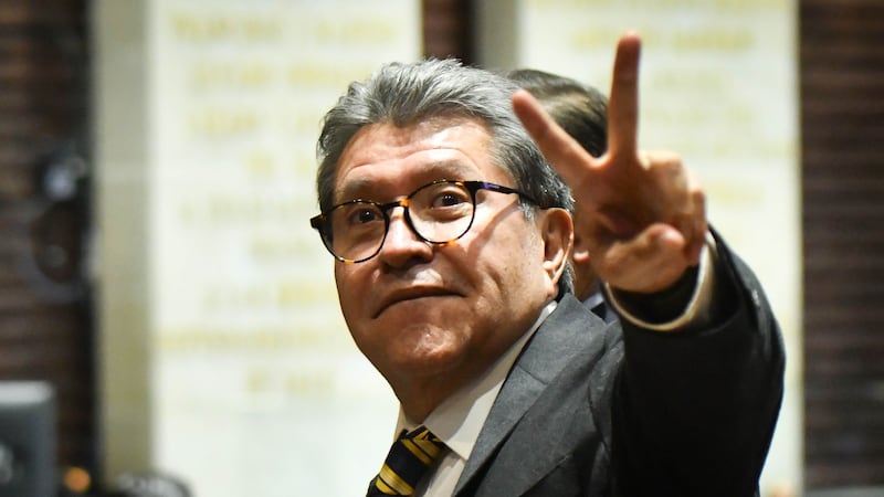 Diputados aprueban prohibir a bancos envío de tarjetas no solicitadas a usuarios