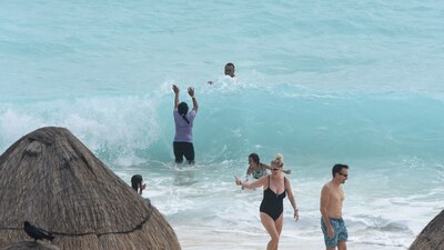 El turismo en los destinos de playa ha mejorado, pero en las ciudades sigue rezagado