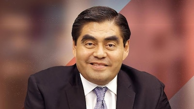 El morenista ganó el Poder Ejecutivo de Puebla en su segundo intento