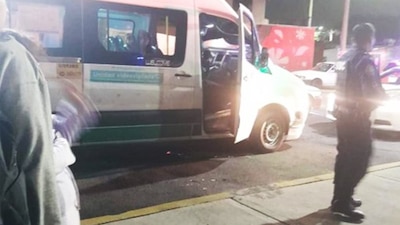 Mientras intentaba huir, la policía detuvo a una mujer por ser cómplice