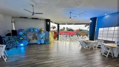 Decenas de personas acudieron al llamado de Vanessa Brillit pero luego los corrieron