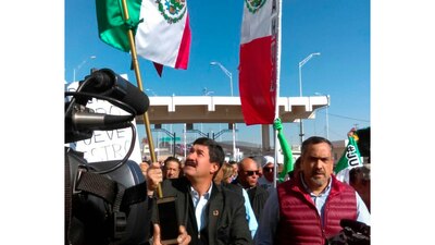 El gobernador panista exige justicia en el caso César Duarte