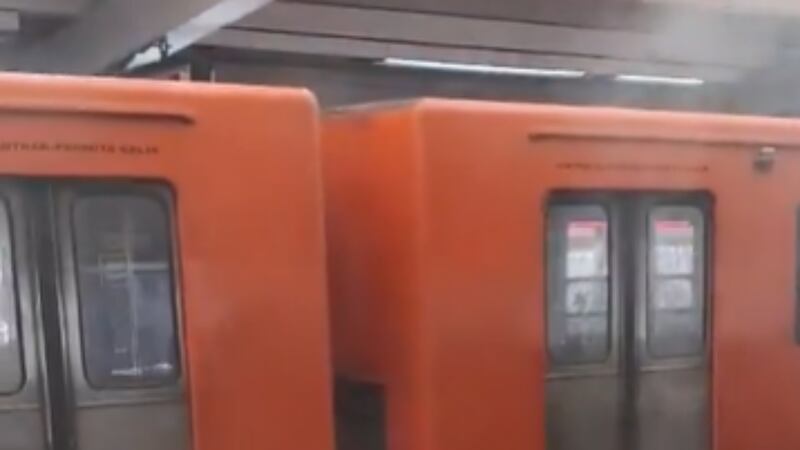 Metro se incendia en pleno viaje y desalojan a pasajeros de la Línea 5