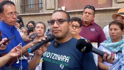 Familiares y representantes de los estudiantes se dieron cita en Palacio Nacional