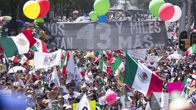 Manifestantes en las calles de la Ciudad de México en 2017