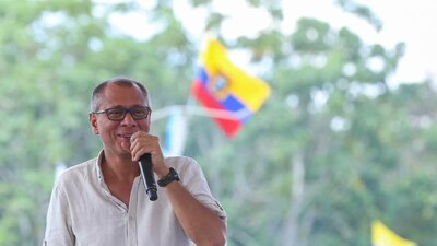 Enfrenta una orden de aprehensión, acusado del delito de peculado