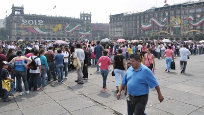 Los mexicanos somos de los que menos caminan al día
