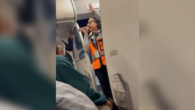 La trabajadora del avión avisó a los pasajeros de la imposibilidad de aterrizar en Culiacán