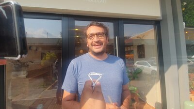 Señaló que sus chocolates tienen solo dos ingredientes