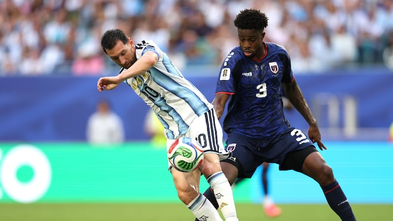 Argentina sufre para eliminar 3-2 a un aguerrido Cabo Verde en tiempos extra