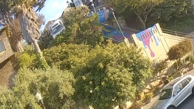 Los cuatro tripulantes fueron atendidos por testigos