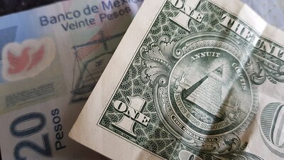 La moneda mexicana se deprecia 0.24 por ciento