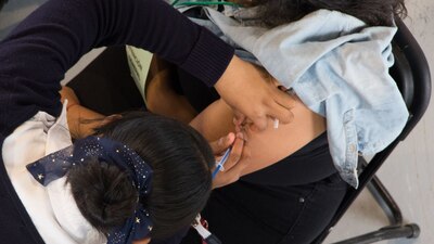 Para octubre, todas las personas mayores de 18 años habrán recibido al menos la primera dosis de la vacuna