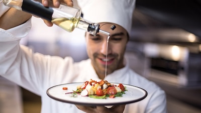Algunos chefs se han dado a la tarea de investigar y experimentar en el cocimiento de proteínas