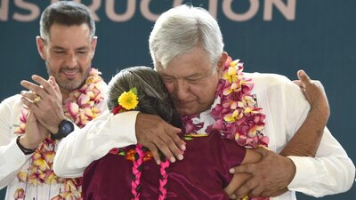 El presidente estuvo este domingo en Oaxaca