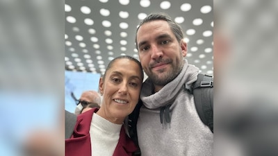 La mandataria capitalina viajó con su hijo