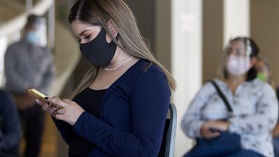 De acuerdo con datos de la Secretaría de Salud, en el país hay 37 mil 344 casos activos estimados