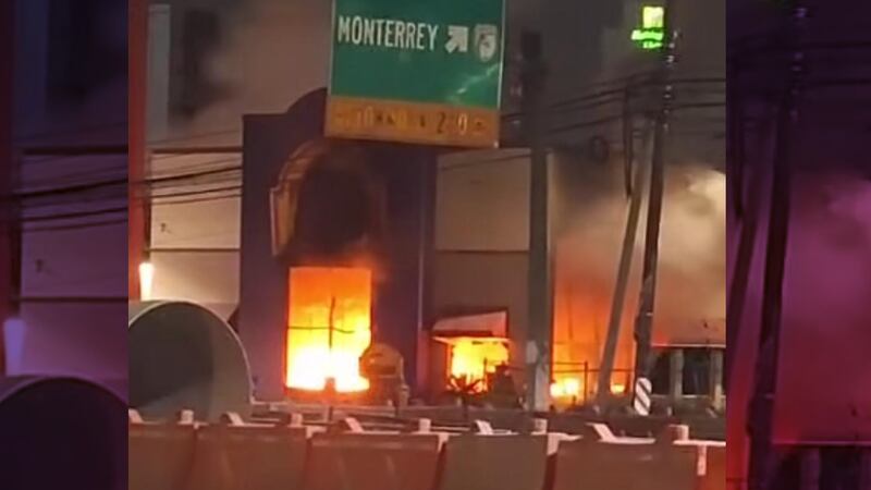 Atacan, otra vez, sucursales de ‘Pollo Loco’ en Nuevo León