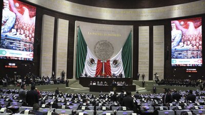 500 legisladores trabajan en la Cámara de Diputados y ganan cerca de 150 mil pesos al mes
