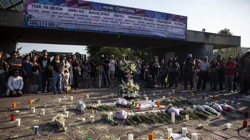 Periodistas protestan en el Parque Bicentenario por muerte de sus compañeros en el AXE Ceremonia