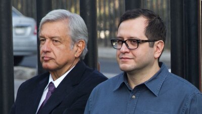 Los dos muestran su afecto en público