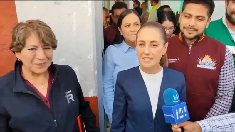 “Nadie se va a quedar desamparado”: Sheinbaum visita Neza para evaluar daños por inundaciones