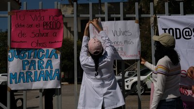Estudiantes de medicina de la Universidad Autónoma de Chiapas, exigen que se haga justicia en el asesinato de la doctora