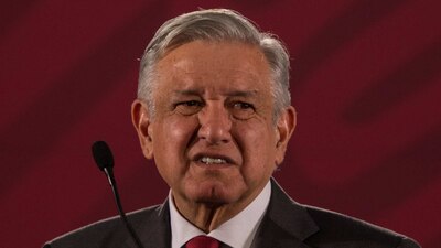 AMLO aseguró que si se frena la construcción de Santa Lucía por los amparos, publicará quienes los promovieron