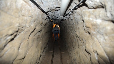 Túnel por donde el narcotraficante Joaquín el Chapo Guzmán escapó del penal del Altiplano