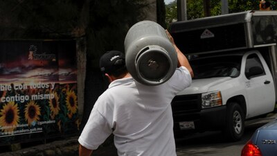 Algunas gaseras se llevan hasta 9 pesos de ganancia por el producto que ofrecen al público