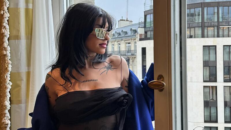 Cazzu aclara que su canción ‘Con otra’ no es para Ángela Aguilar