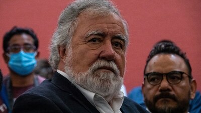 El funcionario fue denunciado por su informe del caso Ayotzinapa