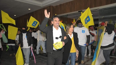 Buscará la candidatura por el partido de reciente creación Vida Nuevo León.