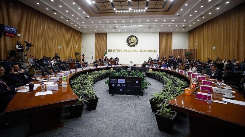 INE multa a 5 partidos por afiliaciones indebidas y faltas en fiscalización