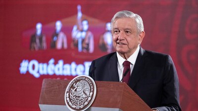 El presidente ha causado polémica por no usar cubrebocas como otros mandatarios