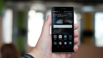 La comunidad de inteligencia de Estados Unidos en contra de compañías de smartphones