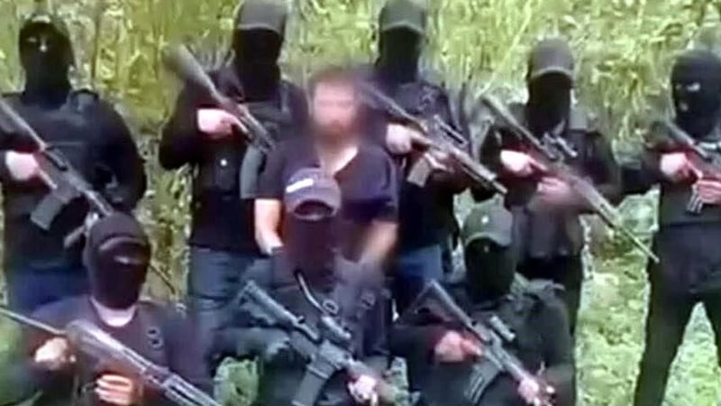 Empresario aparece en un video rodeado de hombres armados; habría sido secuestrado en Veracruz