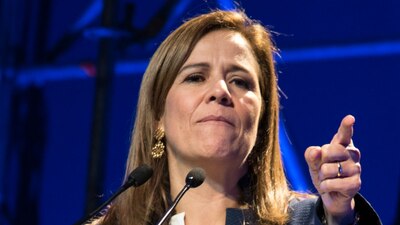 La exprimera dama perdería algo más que posibles votos con una posible renuncia al PAN