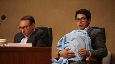 Durante las más de dos horas que duró la sesión del IEEM, el pequeño estuvo tranquilo y nunca lloró