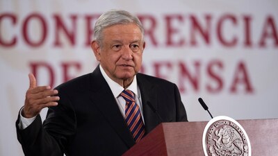 El presidente explicó que esta determinación obedece a lo que estipula la ley de austeridad republicana