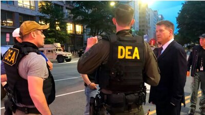 Los crimínales utilizan Facebook, Instagram, TikTok y Snapchat