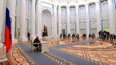 EU ya califica de ‘invasión’ el despliegue de tropas rusas en Ucrania.