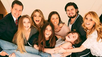 El presidente Peña Nieto, Angélica Rivera y sus hijos