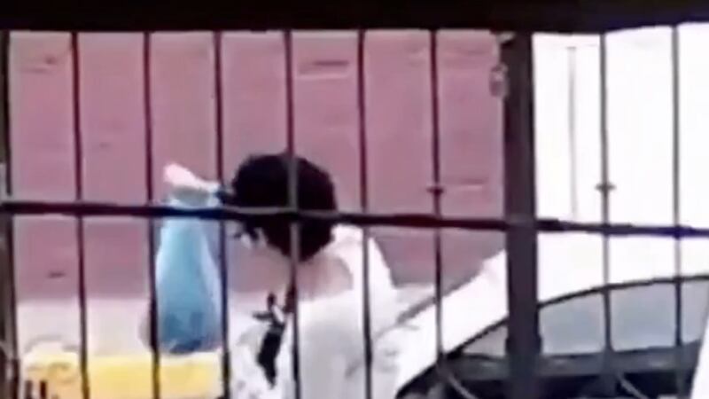 Abandonan a bebé recién nacido dentro de una bolsa de plástico en calles de Tultitlán, Edomex