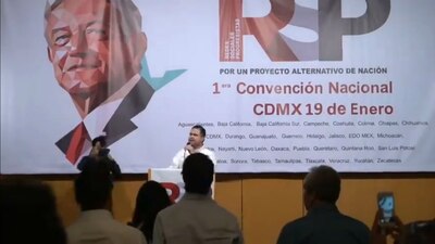 Juan Peña Neder, coordinador nacional de Redes Sociales Progresistas, durante una convención en la CDMX