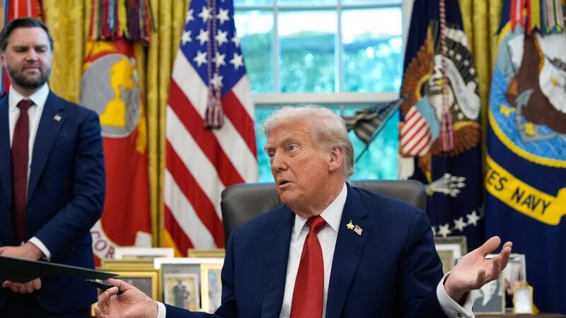 Trump anuncia aranceles del 100% a medicamentos a partir del 1 de octubre