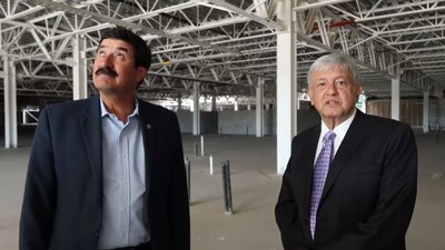 El gobernador invitó a López Obrador a un hospital inconcluso