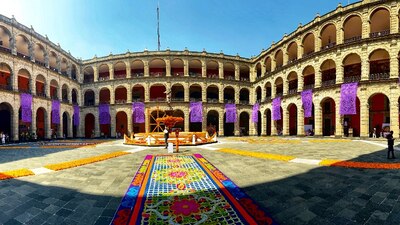 La ofrenda marca el inicio de los 3 días de luto en memoria de los fallecidos por COVID-19